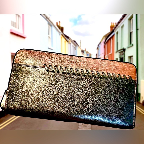 Coach Authentic Sport Calf Leather Whip Stitched Brown/Black Wallet - Picture 1 of 12